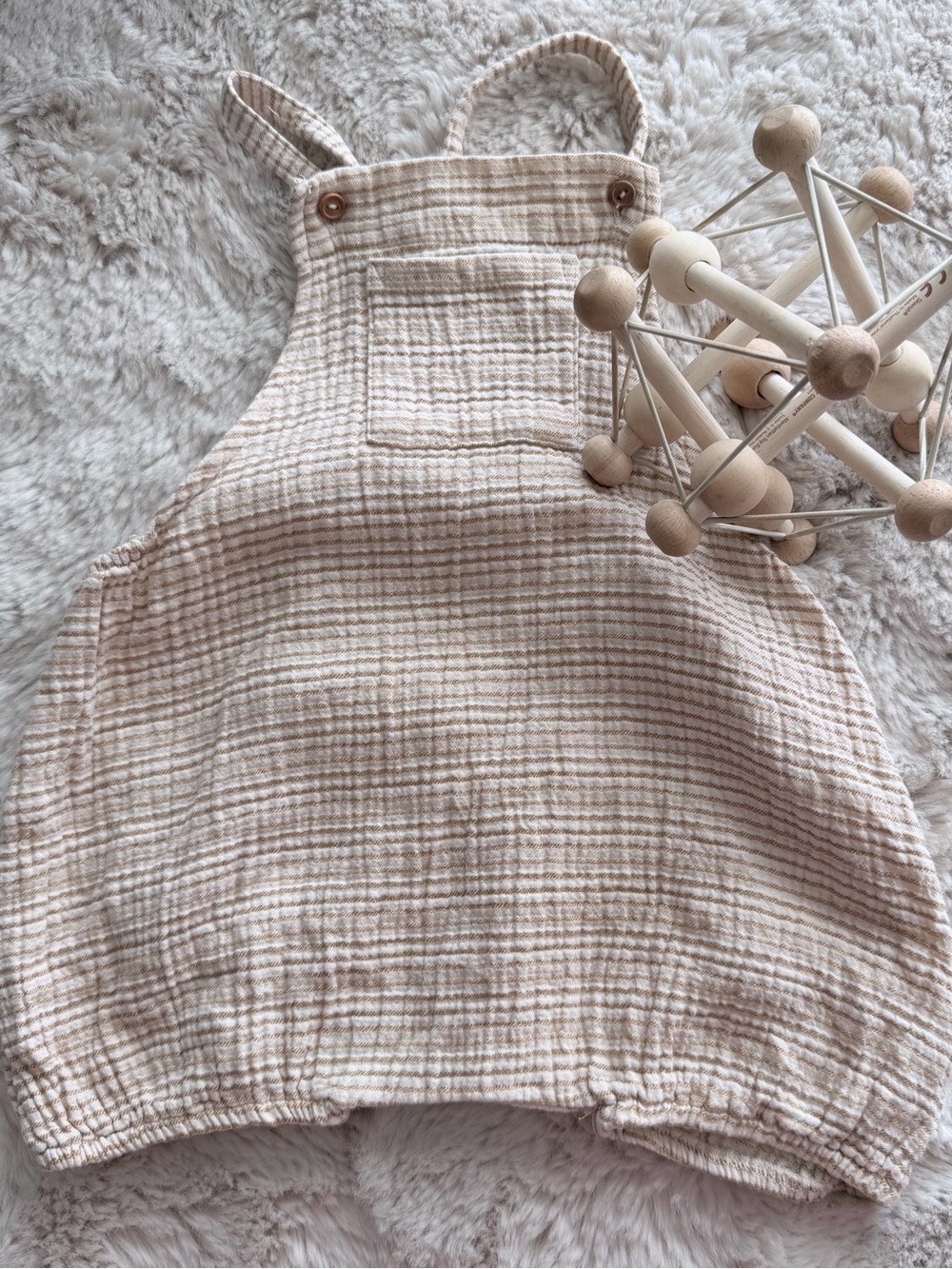 Quincy Mae Neutral Gauze Baby Overall Romper Size 18-24 Months color Oat